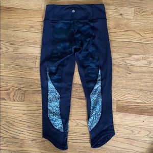 LULULEMON Navy Blue Leggings Size 4
